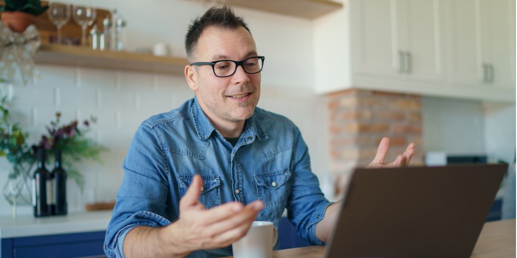 Three Tips To Help You Deliver An Engaging Virtual Presentation When presenting online, a structure is important, but do not script your content. Your audience wants to hear from a human being, not a robot spitting out information mindlessly