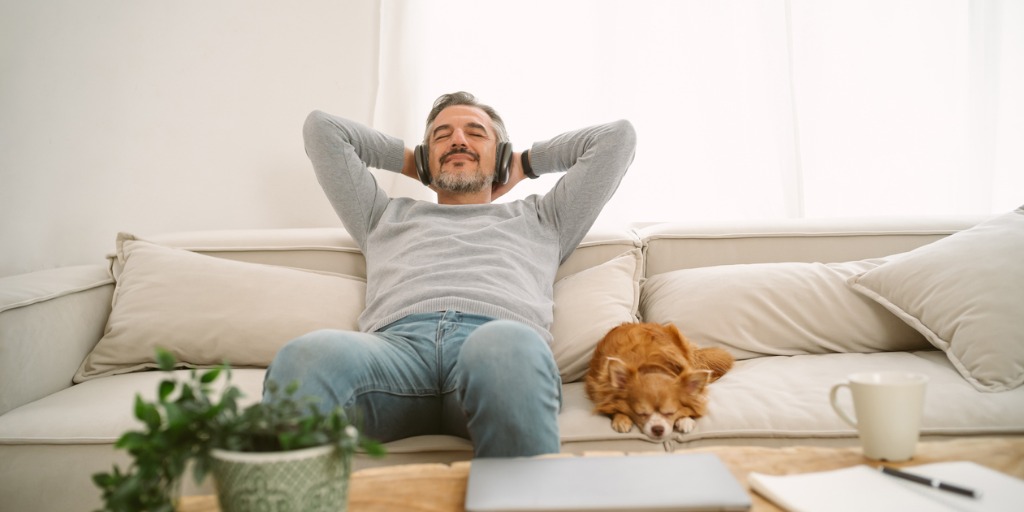 Taking breaks during learning is important because it allows the brain to rest and recharge, which can help to improve performance and enhance long-term memory. Research has shown that breaks are especially important when learning complex or challenging material, as they can help to prevent mental fatigue and burnout.